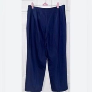 22W- Aqua Blue Dress Pants with Straight-Leg Fit


0106